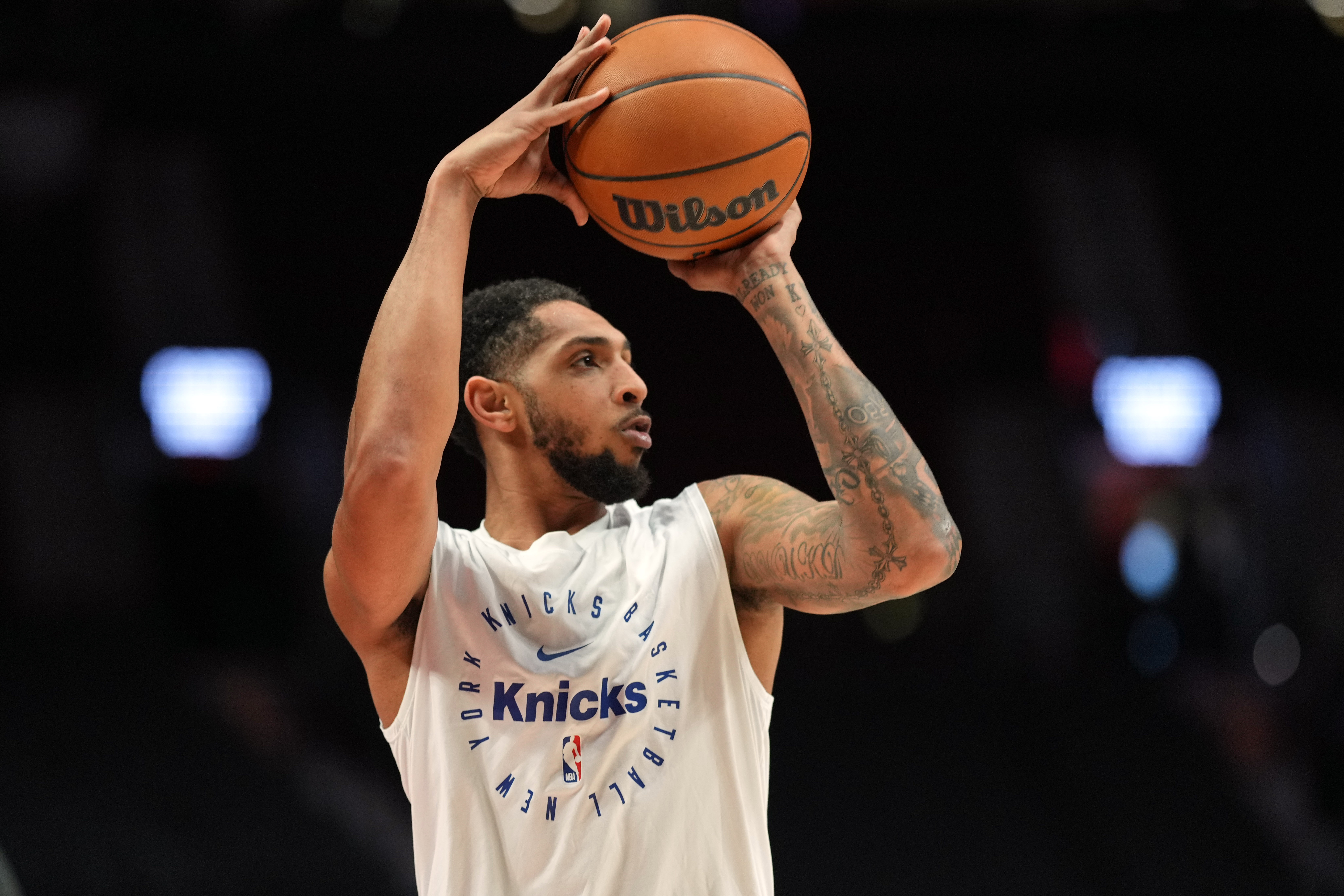 卡莱尔：佩恩还在找状态&打5分钟跑跑就很累 但我喜欢他的经验