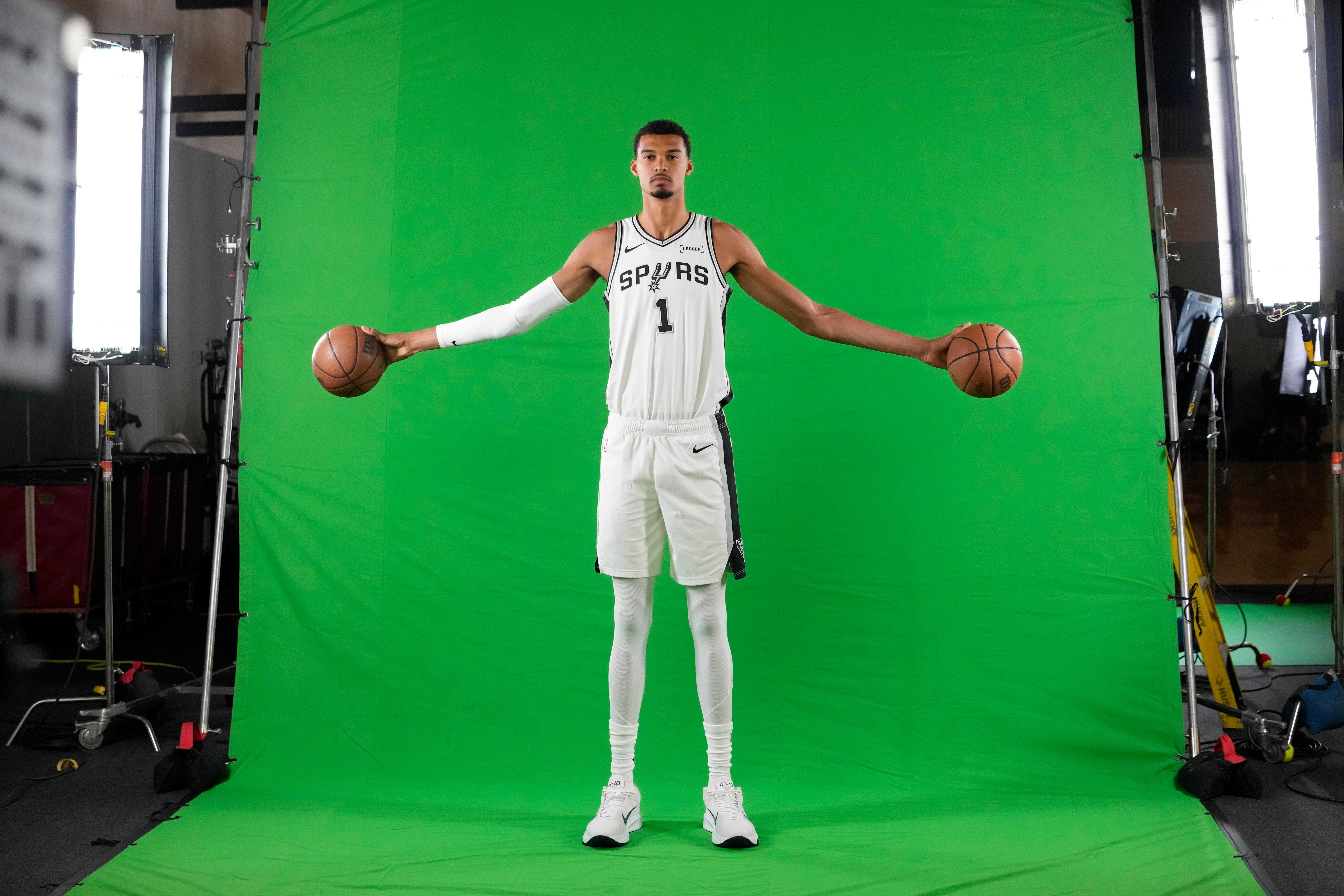 NBC评5年后Top25：文班压弗拉格居首 77第5 申京8阿门9 约基奇23