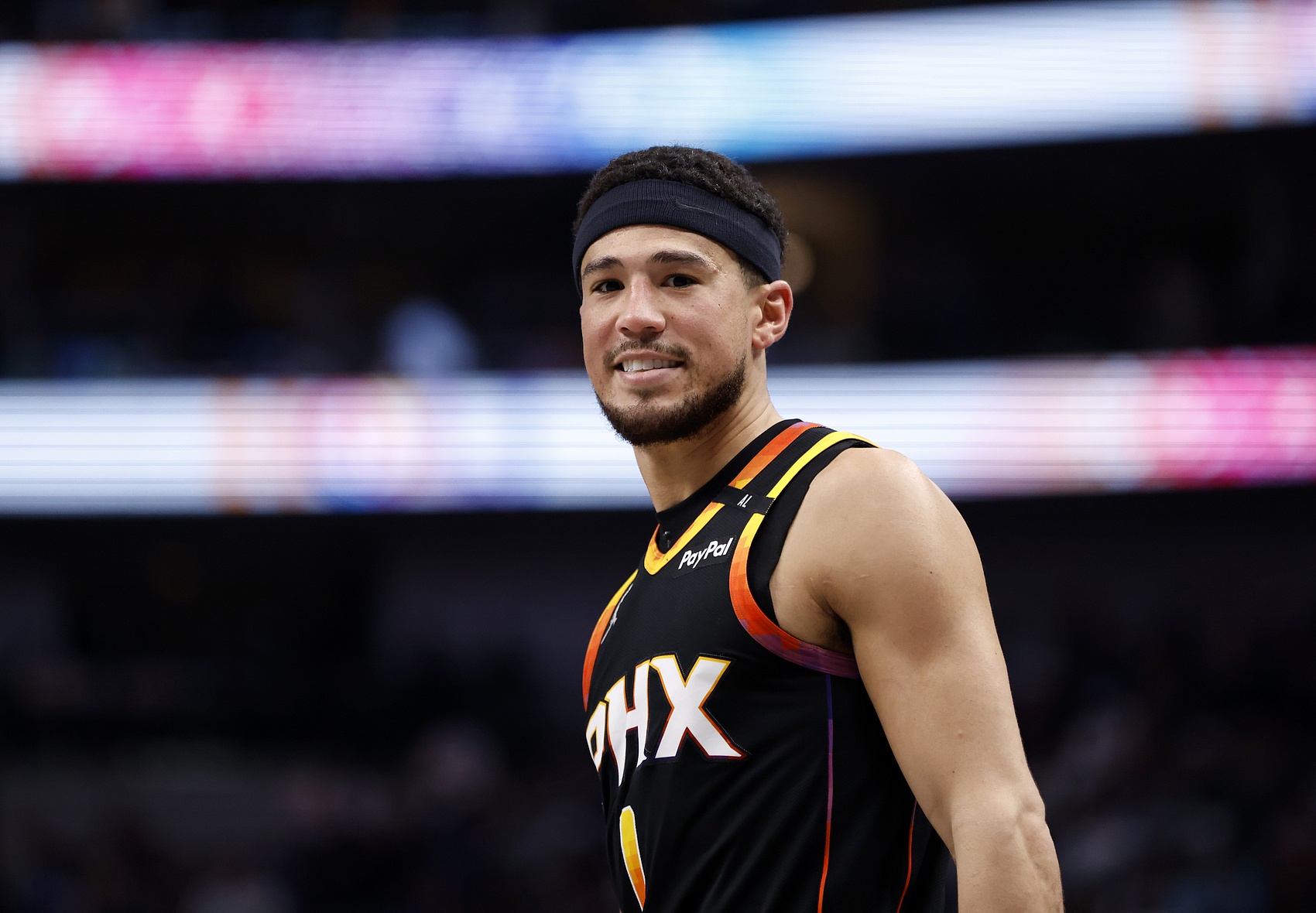 布克：对新赛季感到兴奋 担任球队的领袖是我重大职责