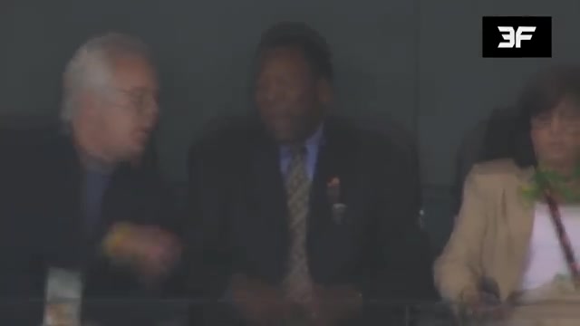 个人表演！06年世界杯，大罗双响建功，巴西4-1送日本小组出局